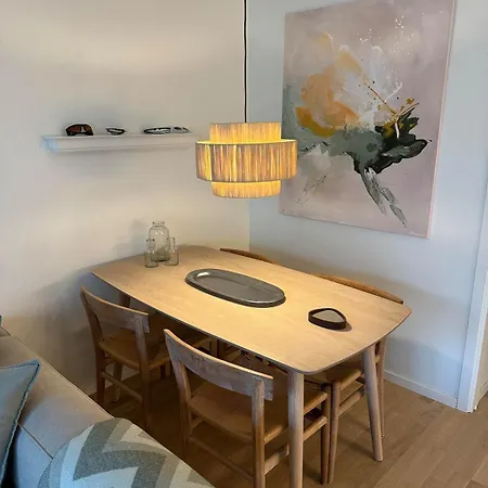 Downtown With 2 Bedrooms And Balcony סטוונגר