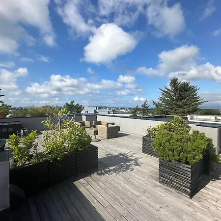 Downtown With 2 Bedrooms And Balcony Daire *