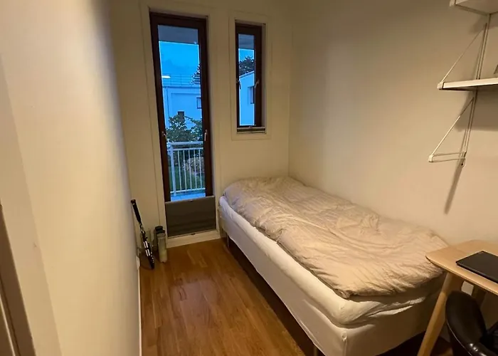 Daire Downtown With 2 Bedrooms And Balcony